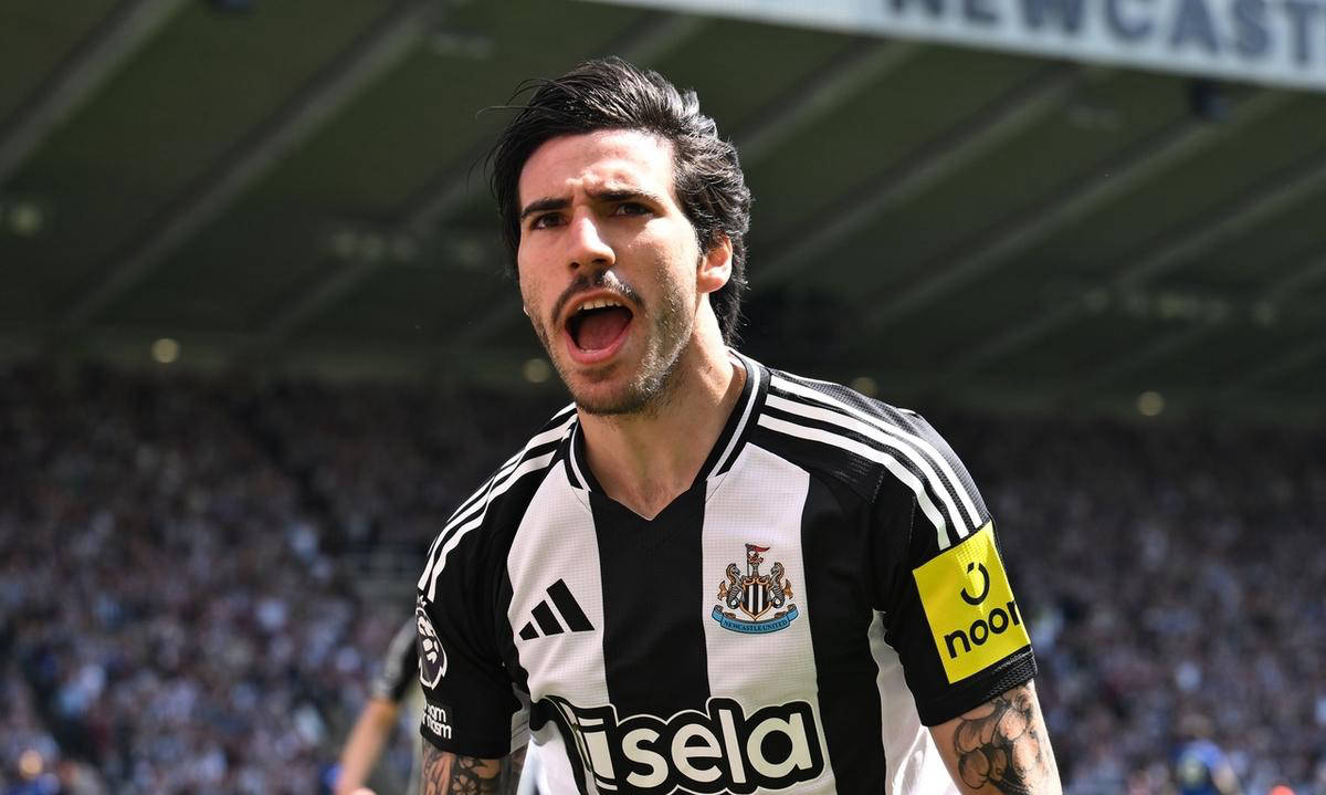 纽卡2-0击败切尔西，反超曼城升至第三，25岁AC米兰旧将利剑出鞘